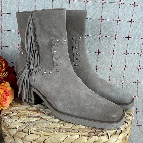 Sam Edelman “Bernie” Fringe Suede Ankle Boots Size 8 Boho Western EUR 38 NWOB - Picture 2 of 9